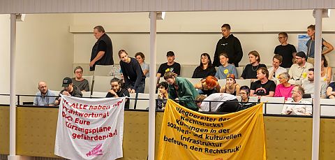 Kampf für die Demokratie - Protest in der Ratsversammlung