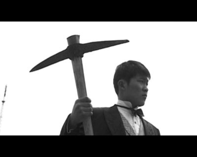  Lu Chunsheng, “In Summertime, Somebody Killed Trotskij, Gentlemen of the Financial World Are More Downhearted” 