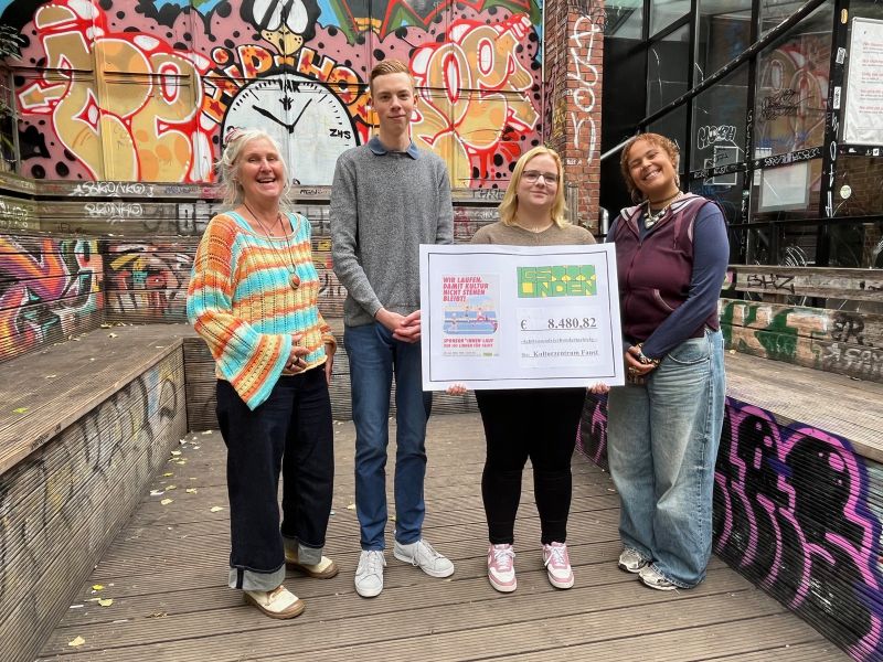 Spendenübergabe IGS Linden Faust