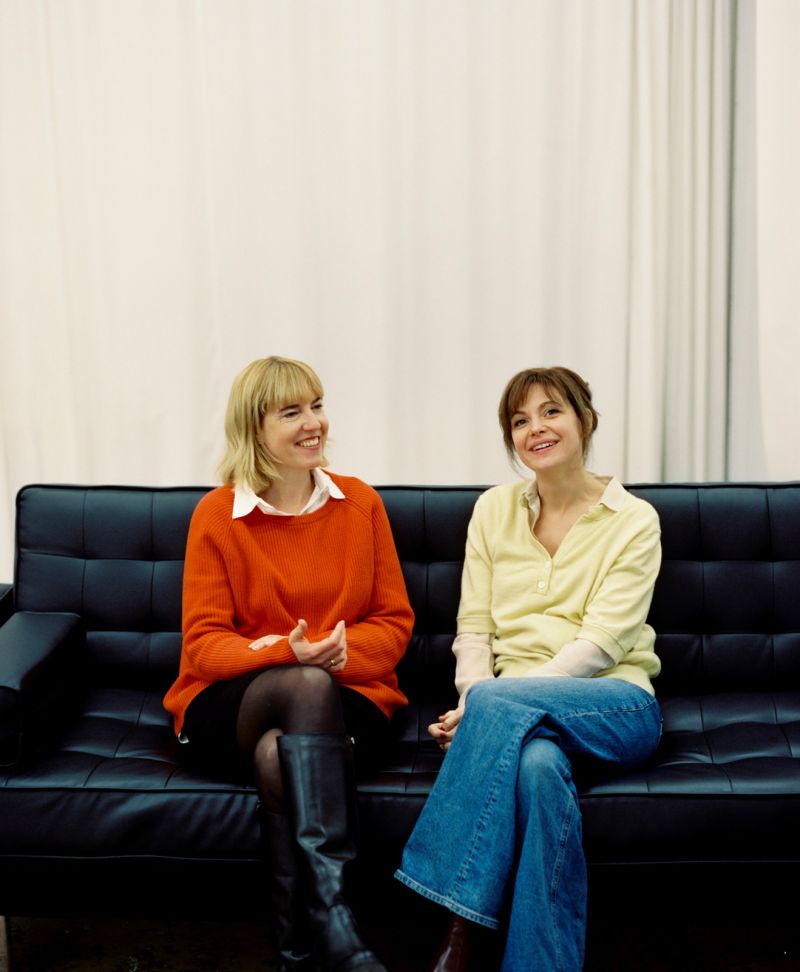 Caroline Rosales und Anna Clauß